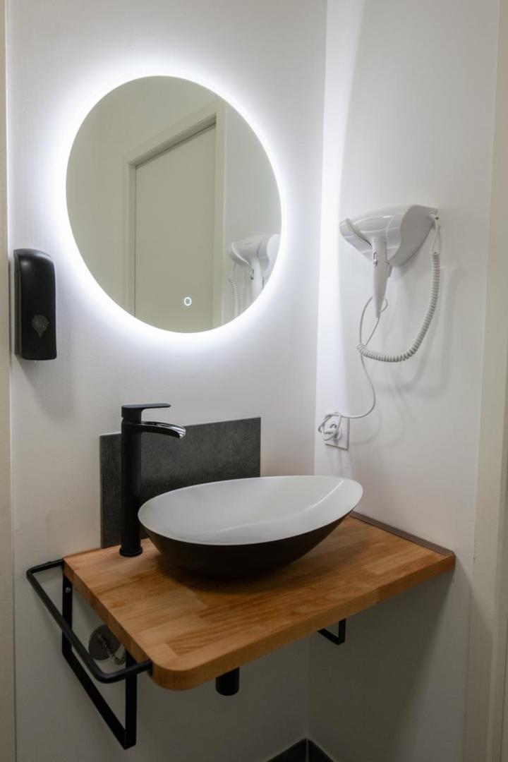 Suite Kella Tassin - Beau Studio Renove Exterior photo