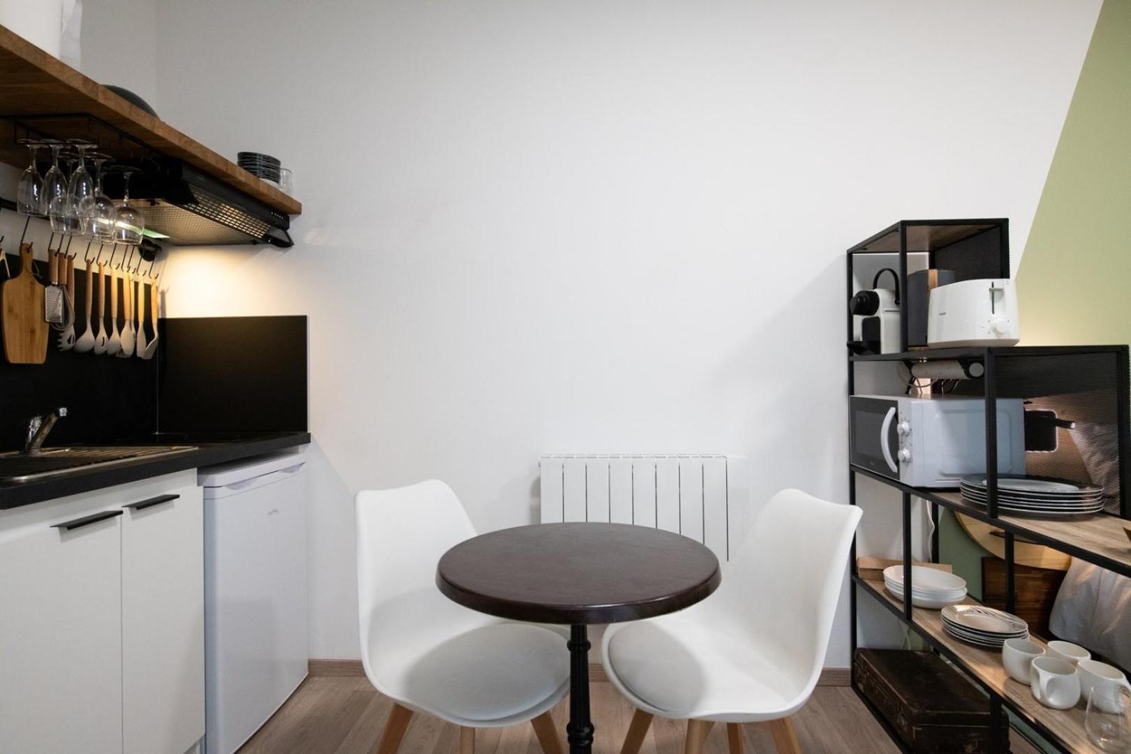 Suite Kella Tassin - Beau Studio Renove Exterior photo