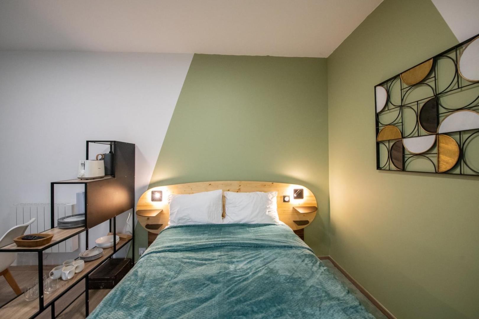 Suite Kella Tassin - Beau Studio Renove Exterior photo